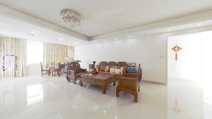 东菱梅湾花园二手房实景图