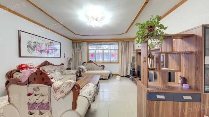 东三街北段5号院二手房实景图