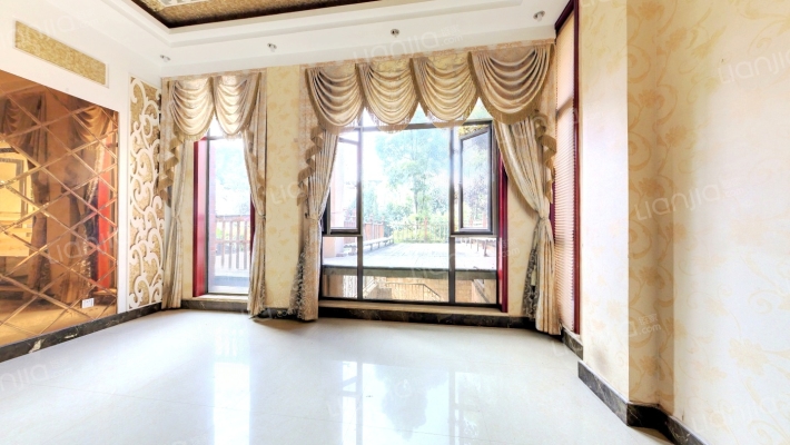 万辉星城丽景湾二手房实景图