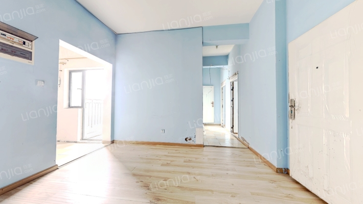 鑫信合中心二手房实景图