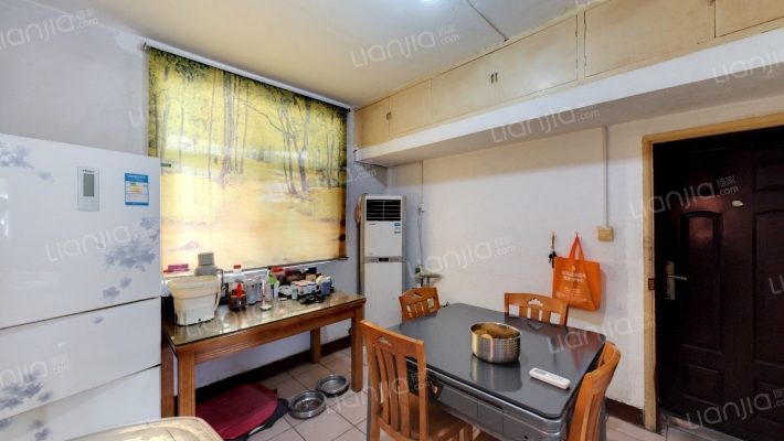 粮局仓库家属院二手房实景图