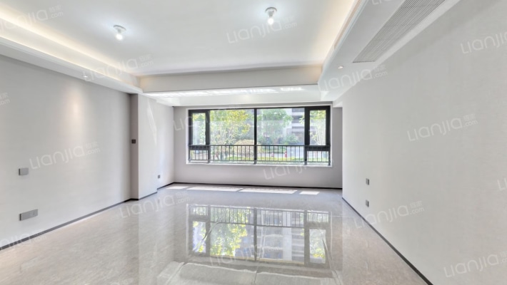 招商城建未来中心四期樾府(008地块)二手房实景图