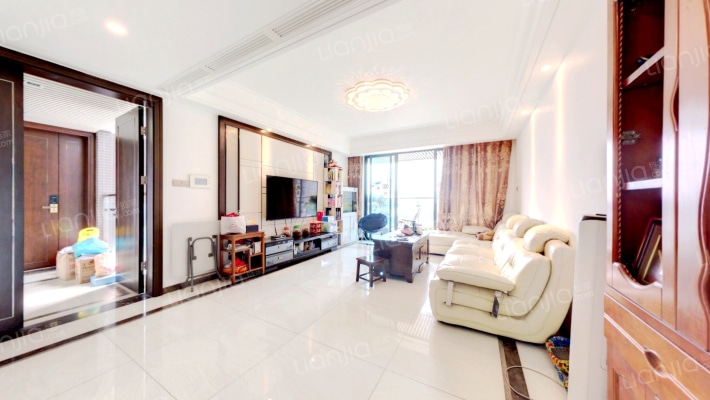 鹅潭湾二手房实景图