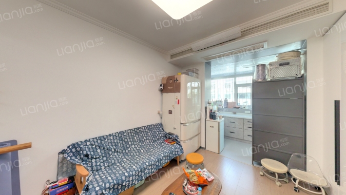 建行家属楼二手房实景图