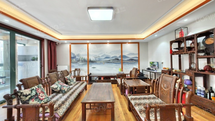 和乔丽晶二手房实景图