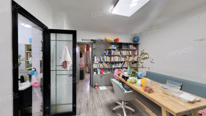 西八路付88号院二手房实景图