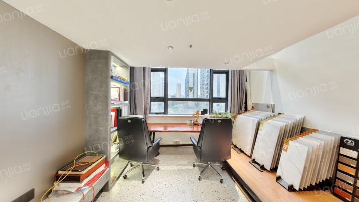 娄申商业广场二手房实景图