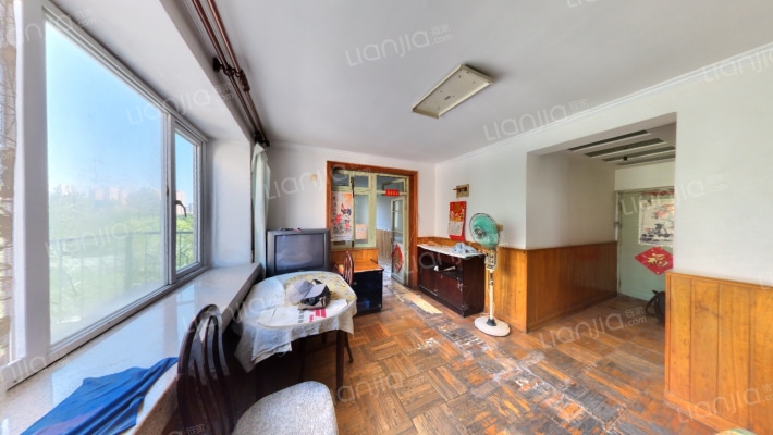 览桥里二手房实景图