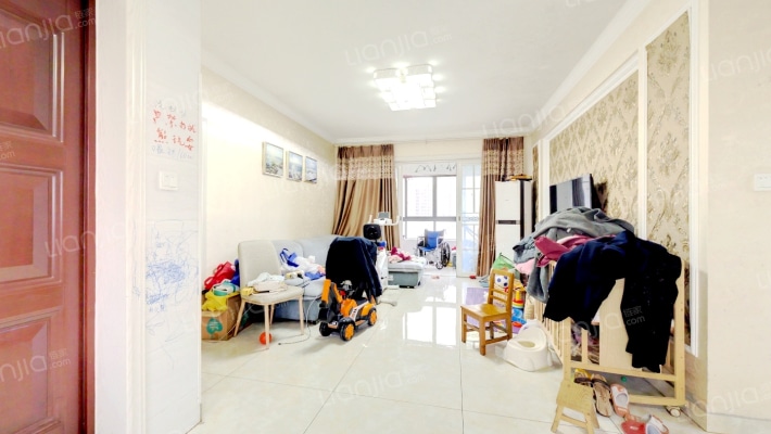 湖山香颂湾西区二手房实景图