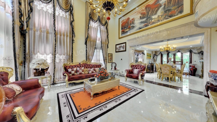 高迪山二手房实景图