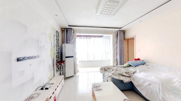 崇正鸿运豪庭二手房实景图