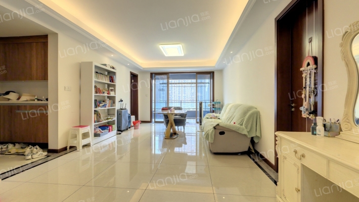 蓝光公园华府二手房实景图