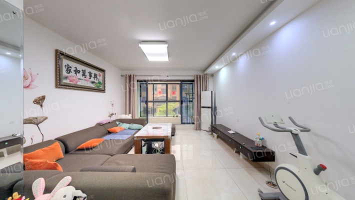 天麓二手房实景图