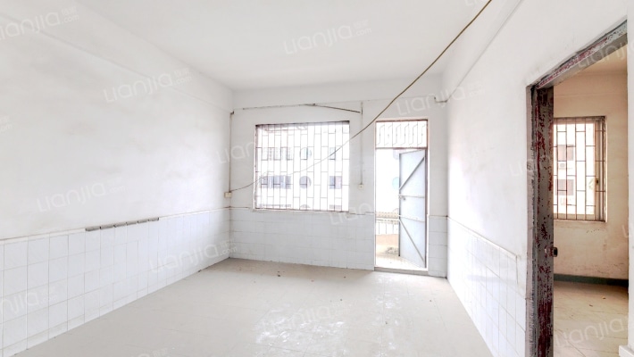 教育路二手房实景图