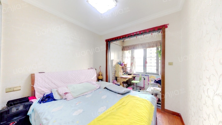 高铁新城圆融广场二手房实景图