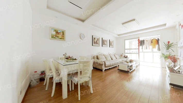 老报馆时代广场二手房实景图