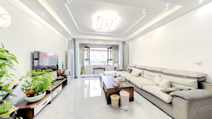 天润清颐阁二手房实景图