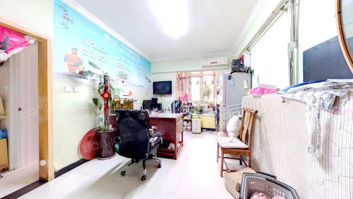 假日国际公寓二手房实景图