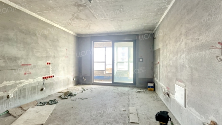 建业城二期南院二手房实景图