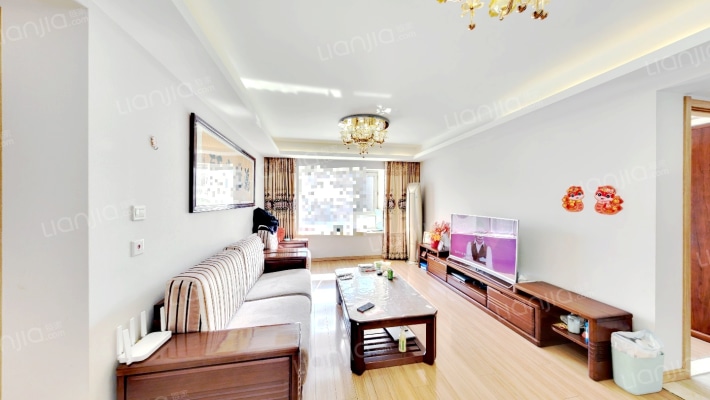 万科蓝山A区二手房实景图