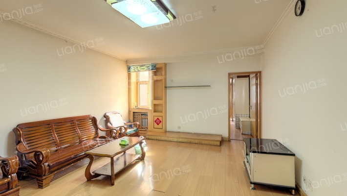 鸿峰花园西区二手房实景图