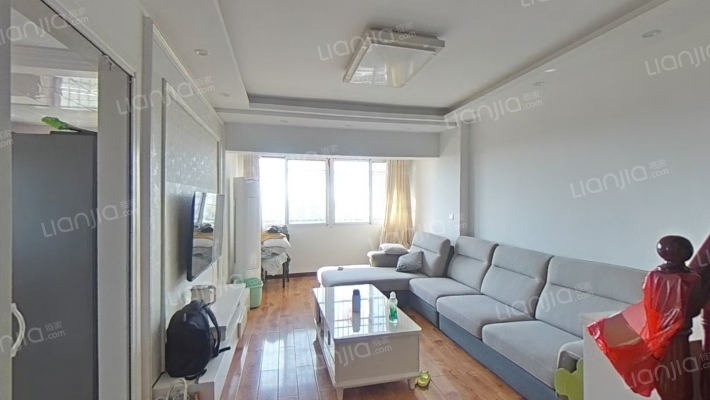 水岸公馆二手房实景图
