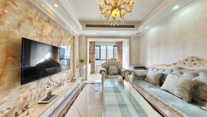 西欧翡翠苑二手房实景图