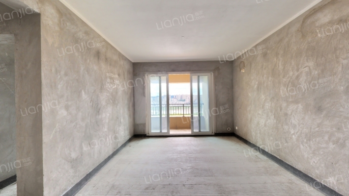 融创春晖十里雍江府二手房实景图