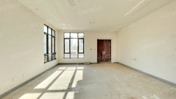 恒大悦珑台二手房实景图