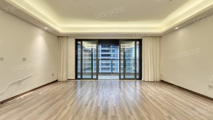 宽泰铂园二手房实景图