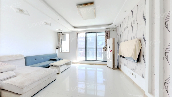 鸿基雅园二手房实景图