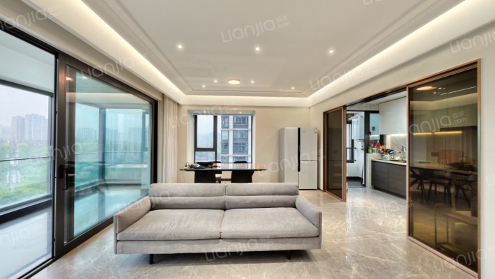 万科翡翠公园一期二手房实景图