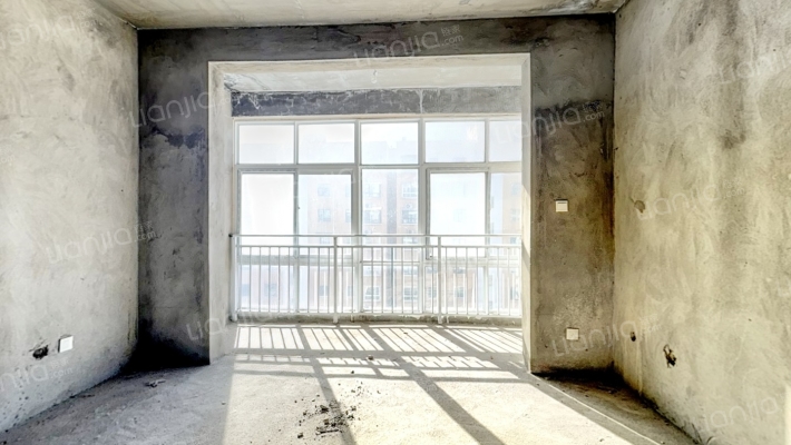 河南越调演员公寓二手房实景图