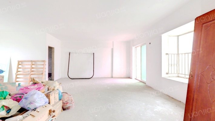 逸骏华庭二手房实景图