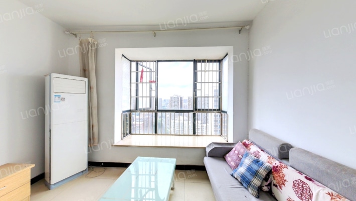 新猎鹰公寓二手房实景图