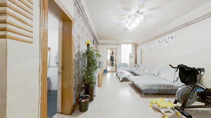 集浩公寓二手房实景图