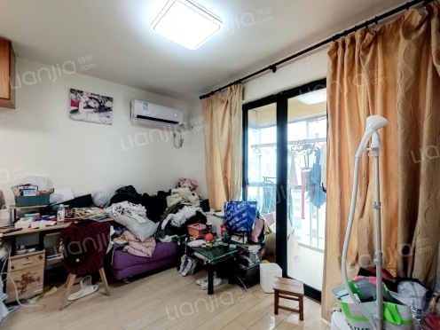 整租·顺驰凤凰花园 1室1厅 东南