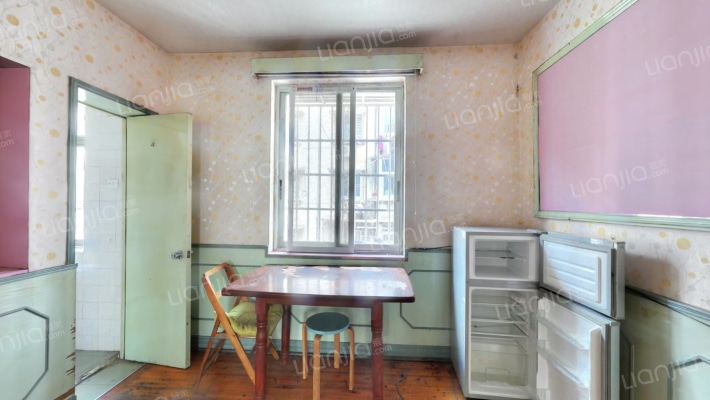 东升一村二手房实景图