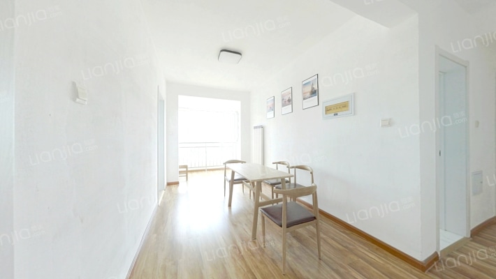 丰泰亲河苑二手房实景图