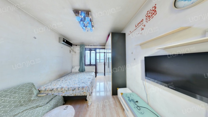 植物园东里二手房实景图