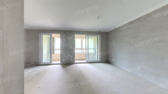 吾悦华府A区二手房实景图