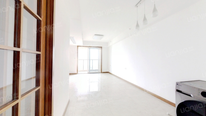 港湾江城二期二手房实景图