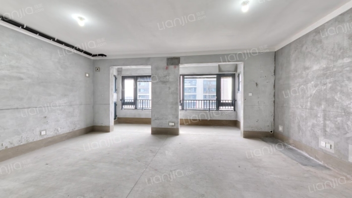 绿城溪山禾苑二手房实景图