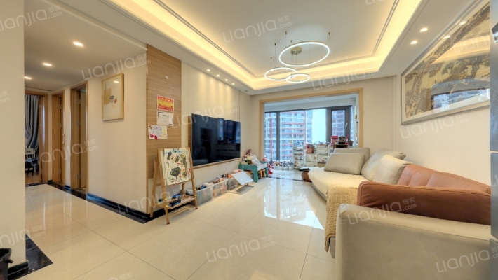 麓云二手房实景图