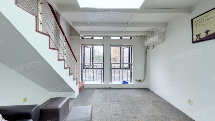 亿龙商务楼二手房实景图