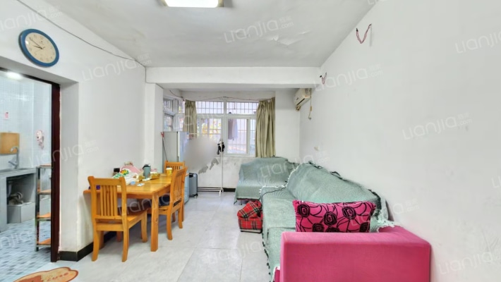 新民小区二手房实景图