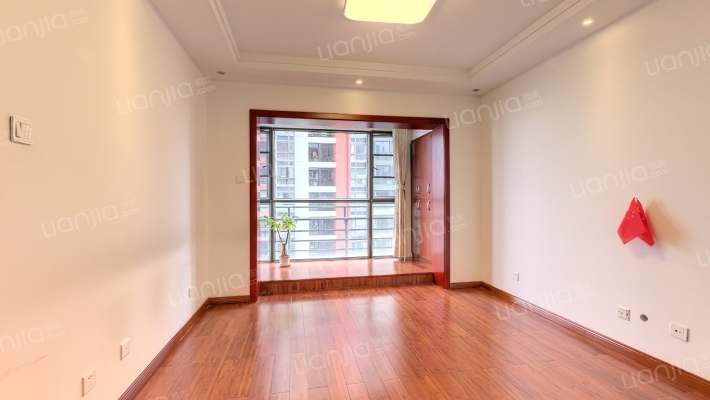 经典双城A区二手房实景图