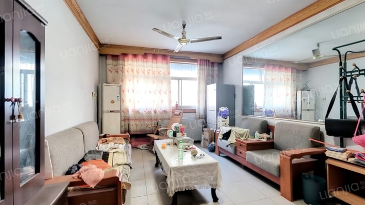 武装部小区二手房实景图