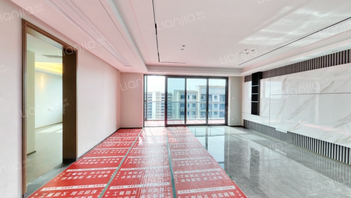 西房宸鹭晴语轩二手房实景图