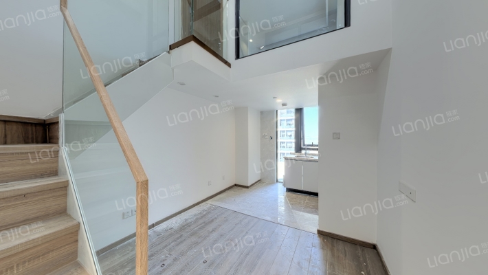 保利卓越中环广场二手房实景图